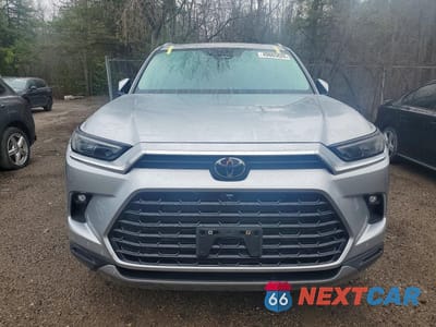 Piąte zdjęcie samochodu w środku: 2024 TOYOTA GRAND HIGHLANDER XLE VIN:5TDAAAB57RS069097 - miniatura