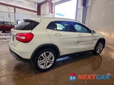 Trzecie zdjęcie samochodu z tyłu: 2016 MERCEDES-BENZ GLA 250 VIN:WDCTG4EB7GJ225279 - miniatura