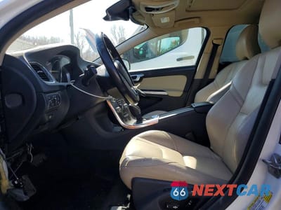 Zdjęcie 7 z 13 samochodu: 2015 VOLVO V60 CROSS COUNTRY PREMIER VIN:YV4612HK1F1000646 - miniatura