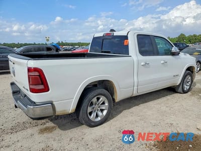Trzecie zdjęcie samochodu z tyłu: 2020 RAM 1500 LARAMIE VIN:1C6SRFDTXLN295774 - miniatura