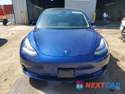 Piąte zdjęcie samochodu w środku: 2020 TESLA MODEL 3 VIN:5YJ3E1EB1LF744369 - miniatura