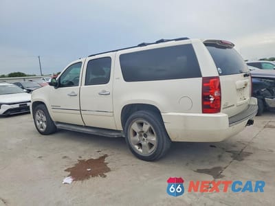 Drugie zdjęcie samochodu z przodu: 2011 CHEVROLET SUBURBAN C1500 LTZ VIN:1GNSCKE02BR289361 - miniatura