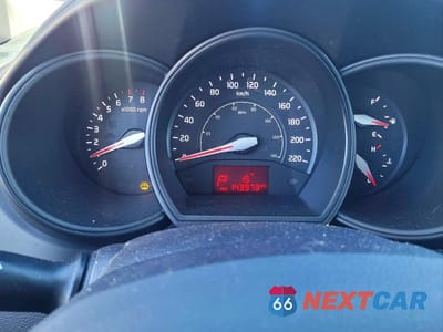 Zdjęcie 8 z 10 samochodu: 2014 KIA RONDO VIN:KNADM4A36E6330426 - miniatura
