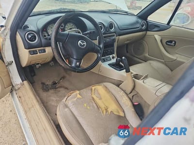 Zdjęcie 8 z 12 samochodu: 2003 MAZDA MX-5 MIATA SV VIN:JM1NB353230303273 - miniatura