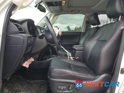 Zdjęcie 7 z 13 samochodu: 2015 TOYOTA 4RUNNER TRAIL PREMIUM VIN:JTEBU5JRXF5255740 - miniatura