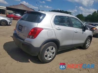 Trzecie zdjęcie samochodu z tyłu: 2016 CHEVROLET TRAX LS VIN:3GNCJKSB1GL266068 - miniatura