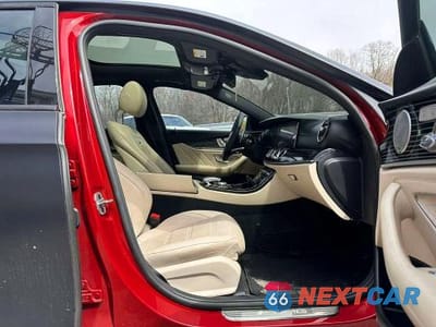 Zdjęcie 7 z 10 samochodu: 2019 MERCEDES-BENZ E 63 AMG-S 4MATIC VIN:WDDZF8KB3KA508341 - miniatura