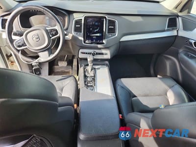 Zdjęcie 8 z 13 samochodu: 2016 VOLVO XC90 T5 VIN:YV4102XK8G1076073 - miniatura