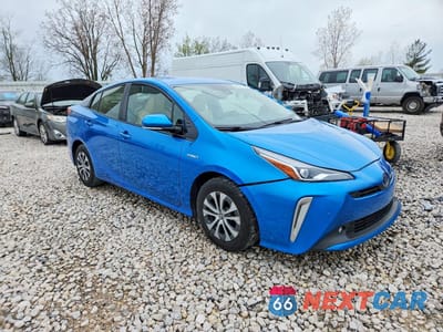 Czwarte zdjęcie samochodu z boku: 2019 TOYOTA PRIUS XLE AWD-E VIN:JTDL9RFU1K3002049 - miniatura