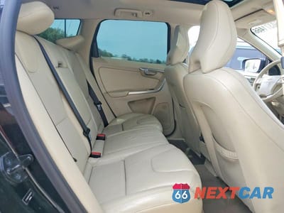 Zdjęcie 11 z 13 samochodu: 2010 VOLVO XC60 T6 VIN:YV4992DZ5A2085115 - miniatura