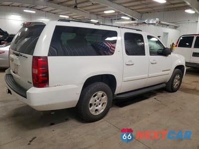 Trzecie zdjęcie samochodu z tyłu: 2008 CHEV SUBURBAN VIN:1GNFK16318J232678 - miniatura