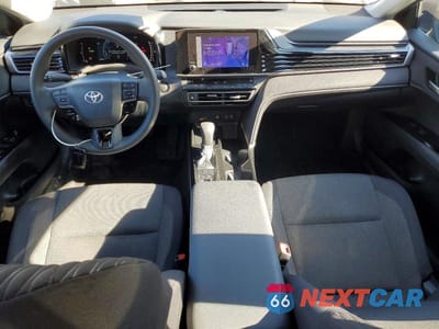 Zdjęcie 8 z 12 samochodu: 2025 TOYOTA CAMRY LE HYBRID VIN:4T1DAACK1SU595790 - miniatura