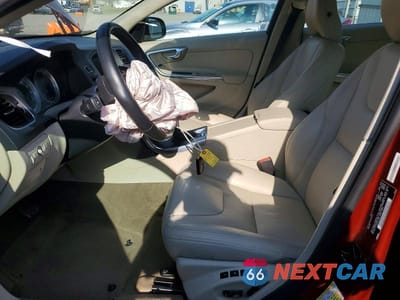 Zdjęcie 7 z 12 samochodu: 2013 VOLVO S60 T5 VIN:YV1612FHXD2210352 - miniatura
