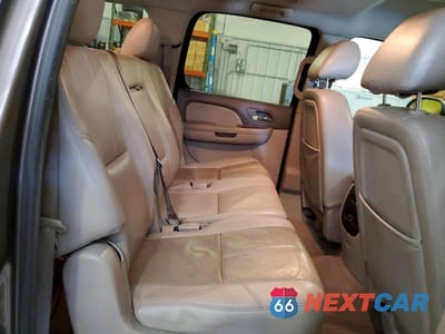 Zdjęcie 11 z 13 samochodu: 2012 CHEVROLET SUBURBAN K1500 LT VIN:1GNSKJE71CR180899 - miniatura