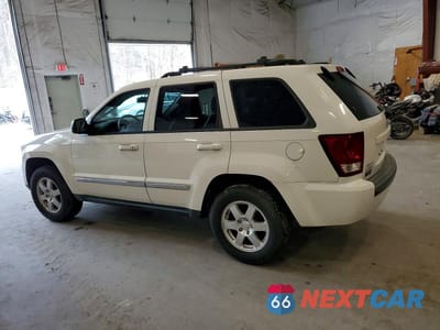 Drugie zdjęcie samochodu z przodu: 2010 JEEP GRAND CHEROKEE LAREDO VIN:1J4PR4GK7AC148983 - miniatura