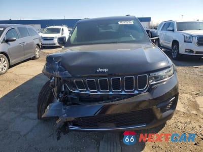 Piąte zdjęcie samochodu w środku: 2024 JEEP GRAND CHEROKEE LAREDO VIN:1C4RJHAG7RC157955 - miniatura