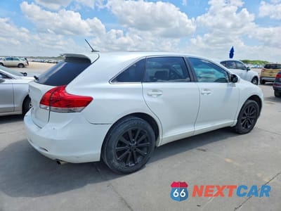Trzecie zdjęcie samochodu z tyłu: 2010 TOYOTA VENZA FWD 4CYL VIN:4T3ZA3BB2AU036354 - miniatura