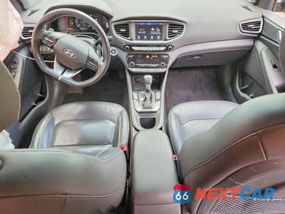 Zdjęcie 8 z 12 samochodu: 2018 HYUNDAI IONIQ LIMITED VIN:KMHC85LCXJU081765 - miniatura