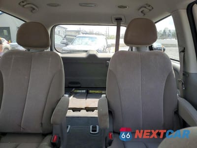 Zdjęcie 10 z 14 samochodu: 2014 KIA SEDONA LX VIN:KNDMG4C75E6539425 - miniatura