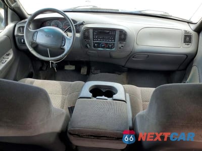 Zdjęcie 8 z 12 samochodu: 2002 FORD F150 VIN:1FTRX18W62NA55852 - miniatura