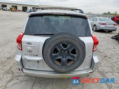 Zdjęcie 6 z 13 samochodu: 2007 TOYOTA RAV4 BASE VIN:JTMBD33V275057433 - miniatura