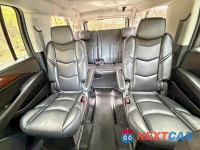 Zdjęcie 12 z 14 samochodu: 2019 CADILLAC ESCALADE ESV VIN:1GYS4GKJ3KR281635 - miniatura