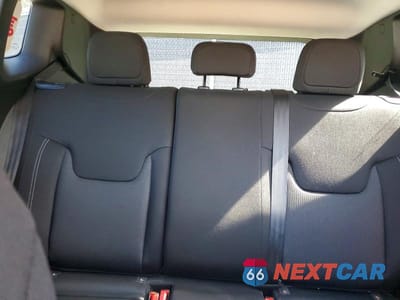 Zdjęcie 10 z 13 samochodu: 2021 JEEP RENEGADE SPORT VIN:ZACNJCAB1MPM32209 - miniatura