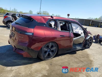 Trzecie zdjęcie samochodu z tyłu: 2024 BMW IX XDRIVE50 VIN:WB523CF01RCN84716 - miniatura