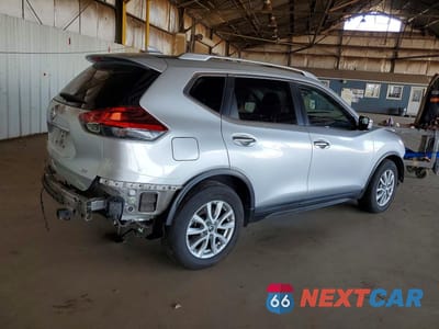Trzecie zdjęcie samochodu z tyłu: 2018 NISSAN ROGUE SV VIN:KNMAT2MT3JP584480 - miniatura