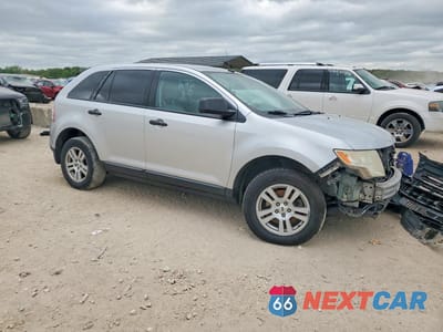 Czwarte zdjęcie samochodu z boku: 2010 FORD EDGE SE VIN:2FMDK4GC5ABA47796 - miniatura