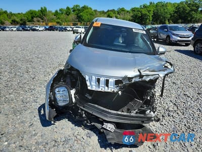 Piąte zdjęcie samochodu w środku: 2024 MITSUBISHI OUTLANDER SE VIN:JA4J4VA83RZ041445 - miniatura