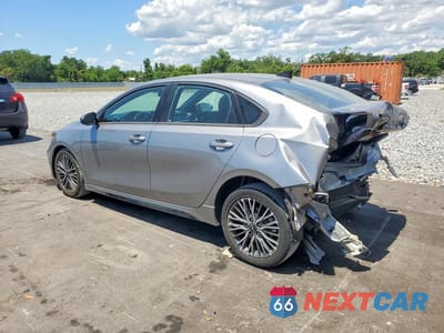 Drugie zdjęcie samochodu z przodu: 2024 KIA FORTE GT LINE VIN:3KPF54AD8RE801560 - miniatura