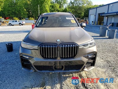 Piąte zdjęcie samochodu w środku: 2022 BMW X7 XDRIVE40I VIN:5UXCW2C08N9L66390 - miniatura