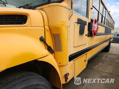 Zdjęcie 9 z 10 samochodu: 2009 IC CORPORATION CE SERIES SCHOOL - SCHOOL BUS VIN:4DRBUAAN19B048312 - miniatura