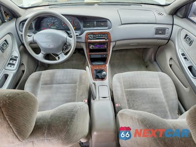 Zdjęcie 8 z 13 samochodu: 2001 NISS ALTIMA SL 4D SEDAN VIN:1N4DL01D51C166613 - miniatura