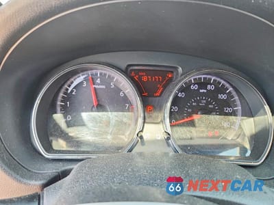 Zdjęcie 9 z 13 samochodu: 2012 NISSAN VERSA 1.6 S VIN:3N1CN7AP5CL860652 - miniatura