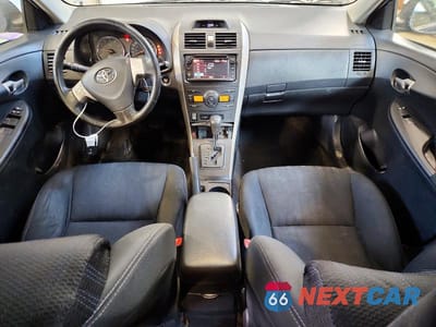 Zdjęcie 8 z 12 samochodu: 2013 TOYOTA COROLLA VIN:2T1BU4EE6DC974893 - miniatura