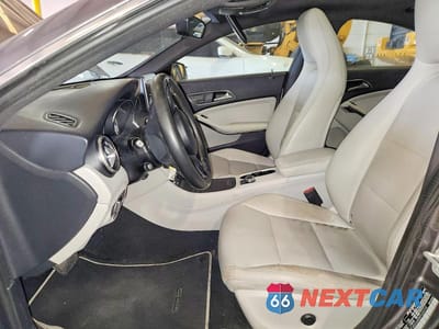 Zdjęcie 7 z 12 samochodu: 2015 MERCEDES-BENZ CLA 250 VIN:WDDSJ4EB4FN206768 - miniatura