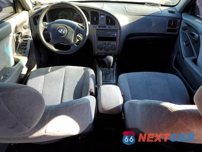 Zdjęcie 8 z 12 samochodu: 2005 HYUNDAI ELANTRA GLS VIN:KMHDN46D65U037960 - miniatura