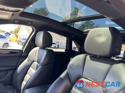Zdjęcie 9 z 10 samochodu: 2015 PORSCHE MACAN S VIN:WP1AB2A55FLB71739 - miniatura