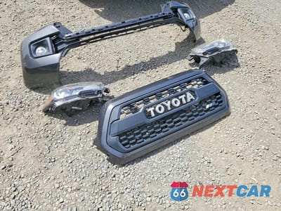 Zdjęcie 12 z 12 samochodu: 2016 TOYOTA TACOMA TRD OFF-ROAD VIN:3TMAZ5CN6GM012059 - miniatura