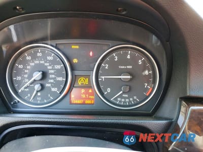 Zdjęcie 9 z 12 samochodu: 2009 BMW 328 I SULEV VIN:WBAPH57549NL77112 - miniatura