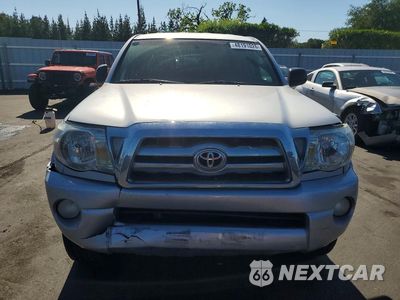 Piąte zdjęcie samochodu w środku: 2005 TOYOTA TACOMA VIN:5TEKU72N95Z108090 - miniatura