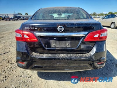 Zdjęcie 6 z 11 samochodu: 2018 NISSAN SENTRA S VIN:3N1AB7AP2JY272482 - miniatura