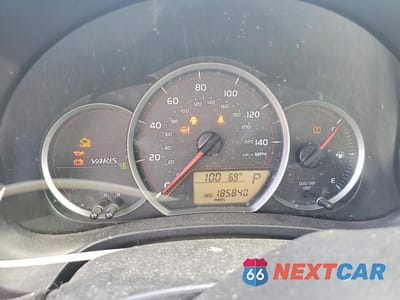 Zdjęcie 9 z 13 samochodu: 2012 TOYOTA YARIS 5-DOOR LE VIN:JTDKTUD38CD519841 - miniatura