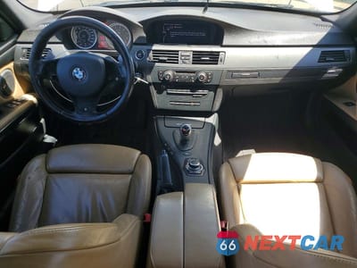 Zdjęcie 8 z 12 samochodu: 2011 BMW M3 VIN:WBSPM9C50BE203354 - miniatura