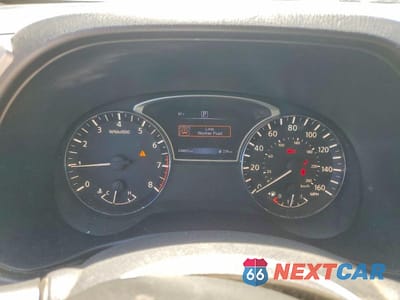 Zdjęcie 9 z 13 samochodu: 2016 NISSAN PATHFINDER SV VIN:5N1AR2MN4GC605896 - miniatura