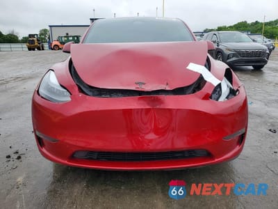 Piąte zdjęcie samochodu w środku: 2024 TESLA MODEL Y VIN:7SAYGDEF5RF033449 - miniatura