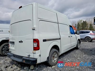 Trzecie zdjęcie samochodu z tyłu: 2021 NISSAN NV 2500 DELIVERY VAN VIN:1N6BF0LY6MN800915 - miniatura