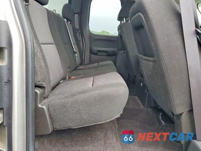 Zdjęcie 10 z 12 samochodu: 2010 GMC SIERRA K1500 SLE VIN:1GTSKVE34AZ209483 - miniatura